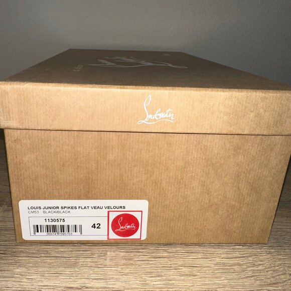 Christian Louboutin - Louis Junior Spikes Flat Veau Velours BLACK/BLACK - Picture 3 of 10